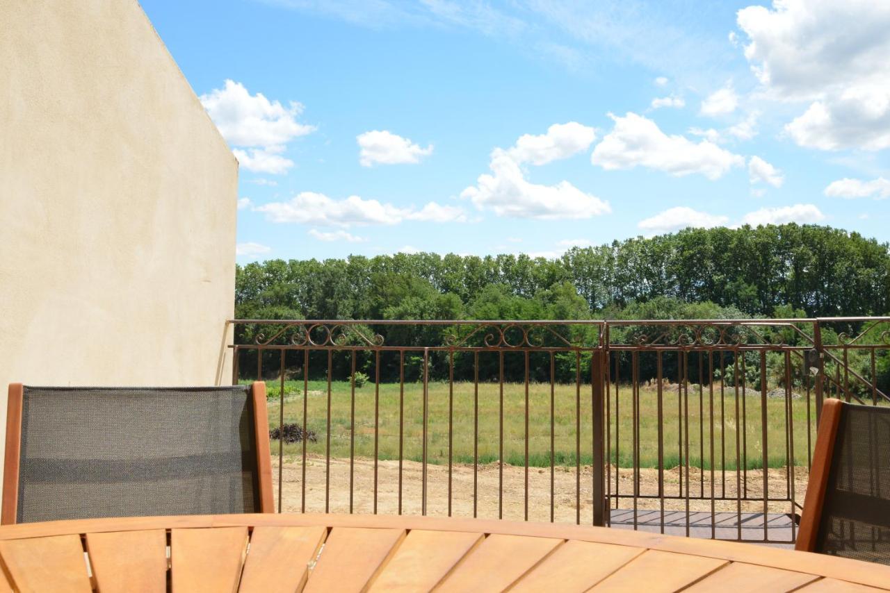 Domaine De L'Herbe Sainte Mirepeisset Exterior photo